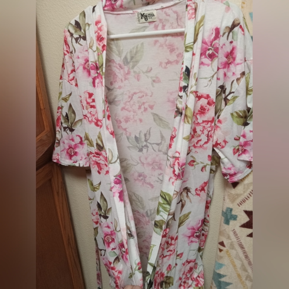 Show me your MuMu floral robe OS